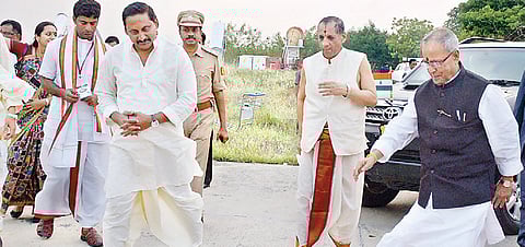 Telugu to be a must in schools: CM