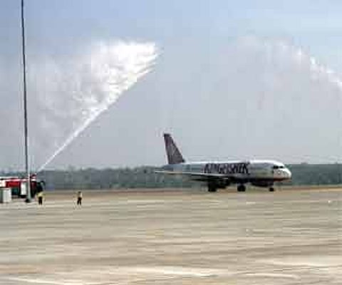Does Bellary airport require fertile land?