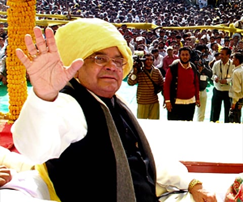 Former Haryana CM Bhajan Lal at a rally in Bhiwani. (Photo: PTI)