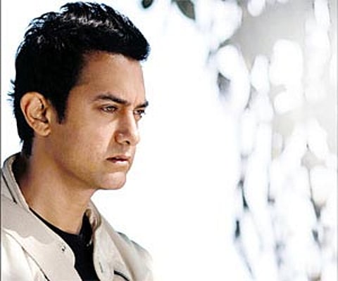 Aamir Khan shed tears to get eight-pack-abs in 'Ghajini'