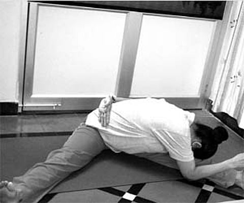 Doing yoga during menstruation