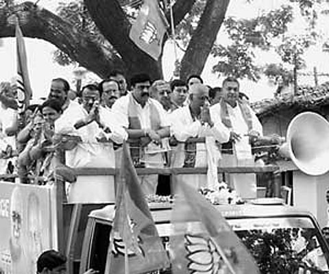 BJP candidate GM Siddeshwar campaigning in Davanagere recently.