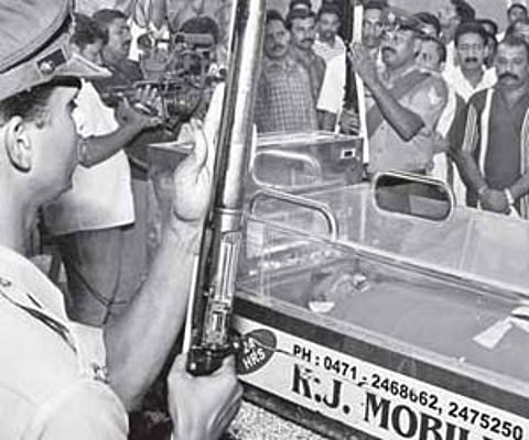 The body of Murali being taken to the pyre prepared at Aruvikkara in Thiruvananthapuram on Friday.