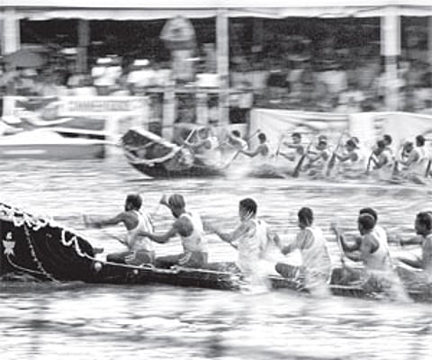 The final race of the Veppu A Grade in progress at the 57th Nehru Trophy Boat Race on the Punnamada Lake in Alappuzha on Saturday.