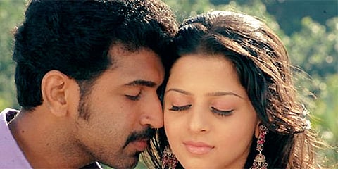 A still from the movie Malai Malai.