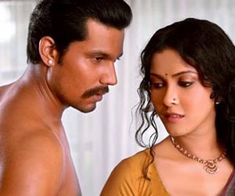 'Rang Rasiya' has kissing scenes, but is a must watch: Rande