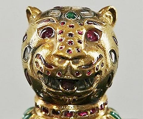 Tipu's throne finial sold for 389,600 pounds