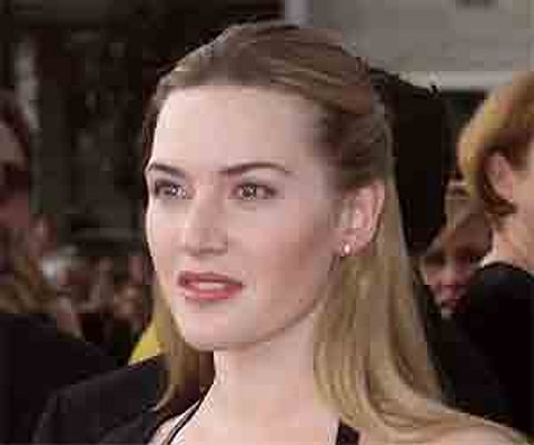 Winslet gets fashion tips from daughter