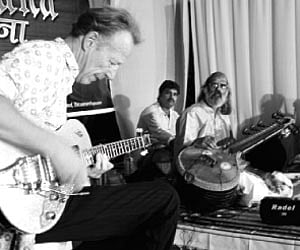 The fusion concert by Christy Doran and Ananthapadmanabhan held as part of ‘Sadhana’ organised by the Violin Department of Sri Swathi Thirunal College