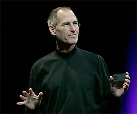 Apple Corporation CEO Steve Jobs speaks during his keynote speech at the Apple Worldwide Developers Conference in San Francisco, June 9, 2008. REUTERS