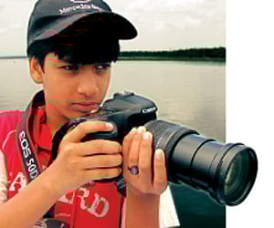 (Clockwise from top, left) Bahrain International Formula One Circuit, photographer Jathin Premjith, a snakebird and ‘The Full Moon’