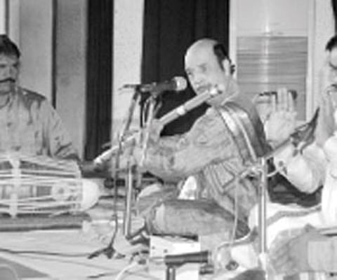 The maestro teamed up with Odissi exponent Ramahari Das