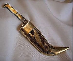 The Kirpan is part of the covenant of a Sikh's faith. (Image used as per Wikimedia Commons license)