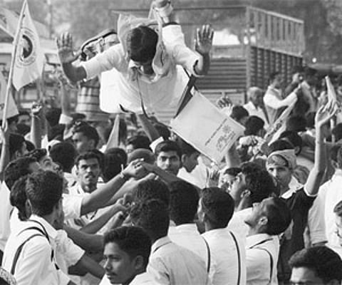 ABVP rally disrupts traffic