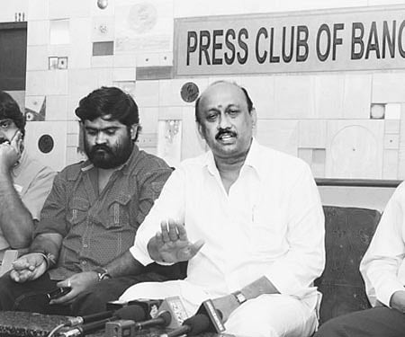 Producer blames hero for failure