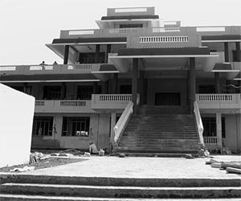 The library that has been handed over to Gulbarga University for research on Basava dharma. ENS