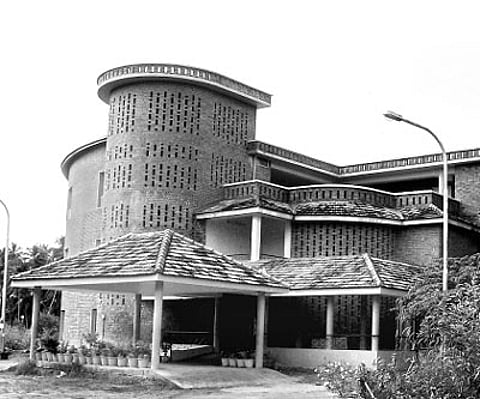 National Institute of Speech and Hearing (ENS)