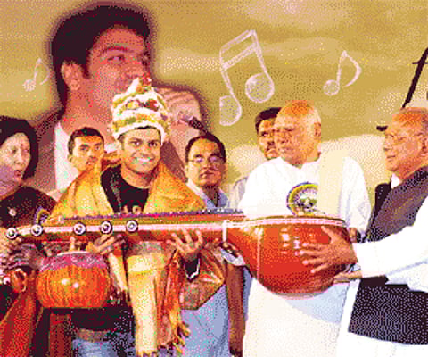 Sreeram honoured with Lata Mangeshkar award.