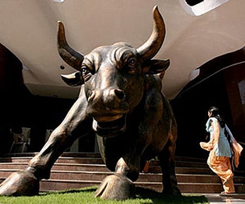 Indian markets end in positive territory, while Western markets tread carefully.