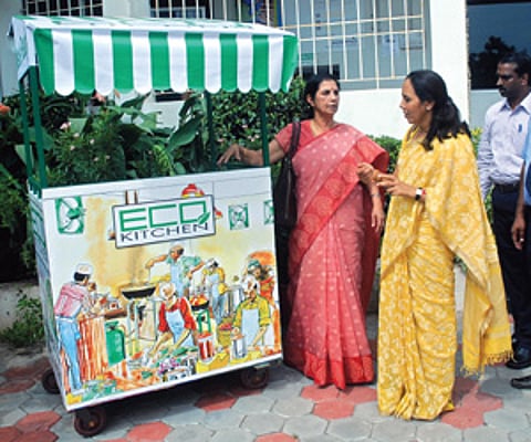 MinisterPoongodhai Aladi Aruna and Dr Suniti Solomon of Eco Kitchen at an event to announce the partnership between Eco Kitchen and Sodexo.