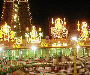 Pottramarai Kulam (Golden Lotus pond) at Madurai Meenakshi temple. (File photo: EPS)