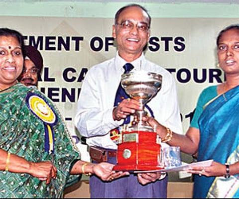 Parimala Devi (right), women’s singles winner in the All India Postal Carrom tourney | EPS
