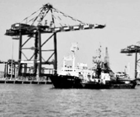 A still from Mayanginen Thayanginen