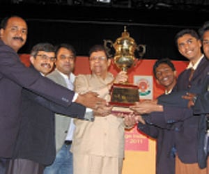 DAV CSPur wins Heritage India Quiz