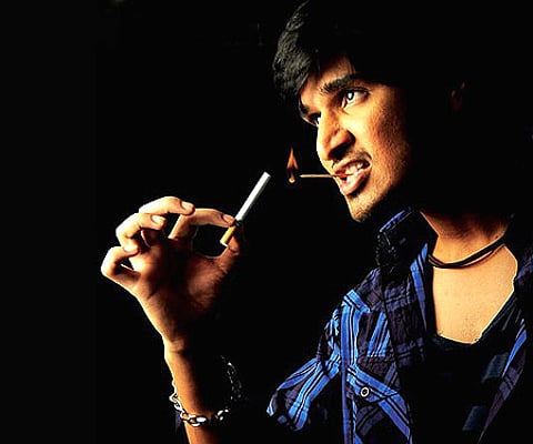 The poster of 'Veedu Theda'.