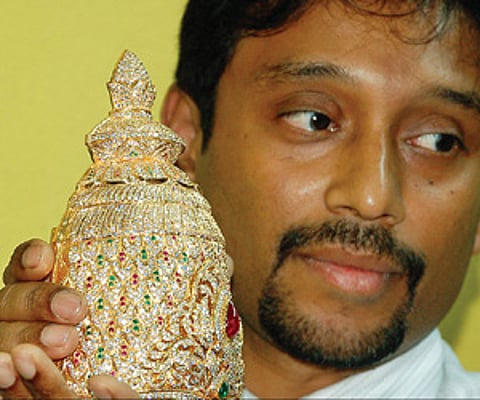 Crafting divine Jewellery