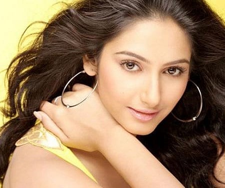 Ragini Dwivedi.