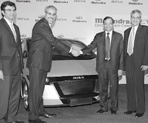 (From L–R) Rajesh Jejurikar, CEO, Automotive Sector, M&M, Chetan Maini, Chief of Technology & Strategy, of Mahindra Reva, Pawan Goenka, President (Aut