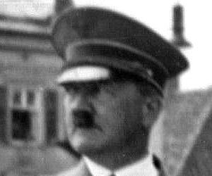 Hitler 'did not shoot himself'