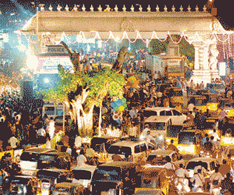 Sadulla Batukamma festival was celebrated by city women with fervour on Friday evening. ENS