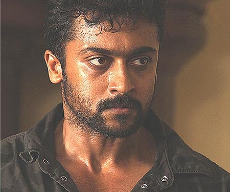 Suriya in 'Rakta Charitra' (Pic: ENS).