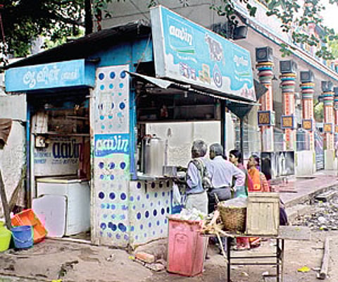 An Aavin franchisee retail outlet on a pavement at Mylapore in Chennai. | EPS