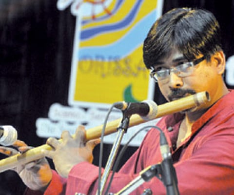 Performances flavoured with monsoon fragrance