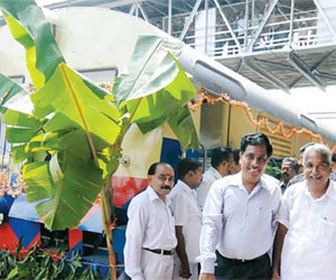 Ernakulam-Kollam MEMU chugs off