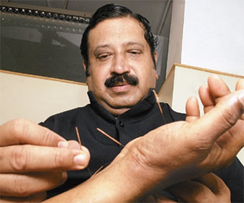 A demonstration on acupuncture performed by Dr M Muthukumar| p Jawahar