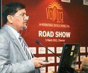 Gyan Prakash speaks at the Road Show.