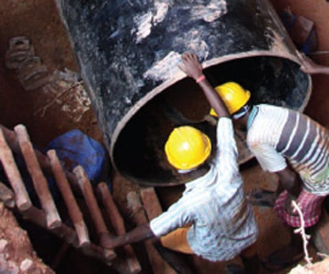Trenchless pipe-laying at Pattom Jn too