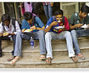 Canteen for veggies, Dabba for the rest