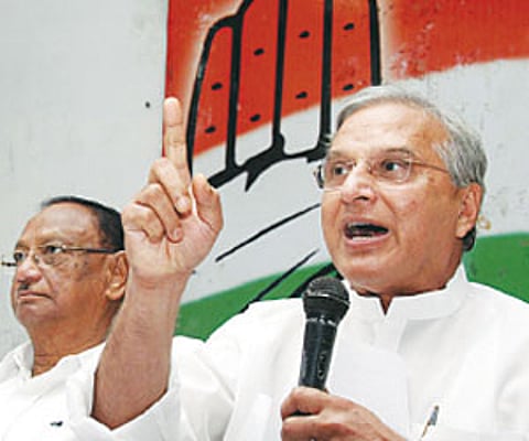 Senior Congress leaders Chandrasekhar Sahu and Giridhar Gamang at a media conference in Bhubaneswar | Express Photo