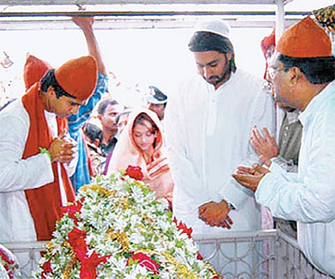 Star couple Abhishek Bachchan and Aishwarya Rai at the Kadapa Dargah; (below) composer A R Rahman, a frequent visitor