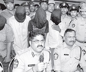 Commissioner of Police J Purnachandra Rao presenting the accused in Mrudula murder case to mediapersons in Visakhapatnam on Thursday