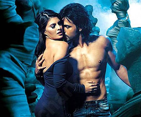 The poster of 'Murder 2'.