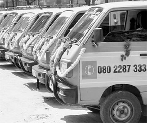 The service vans of BESCOM lined up for launch by Energy Minister Shobha Karandlaje on Monday in Bangalore.(EPS)