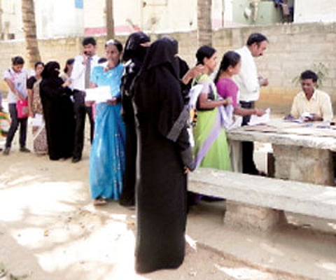 Gas agencies are facing long queues with the government asking its APL ration card holders to submit copies of ration cards, EB bills or LPG proof.