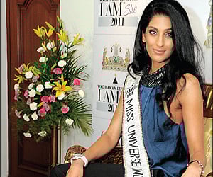Wadhawan Lifestyle I AM She 2011 winner Vasuki Sunkavalli strikes a pose at a press conference in the city | RVK RAO