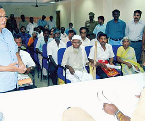 Tamil Nadu police accepts complaints at its anti-land grab cell